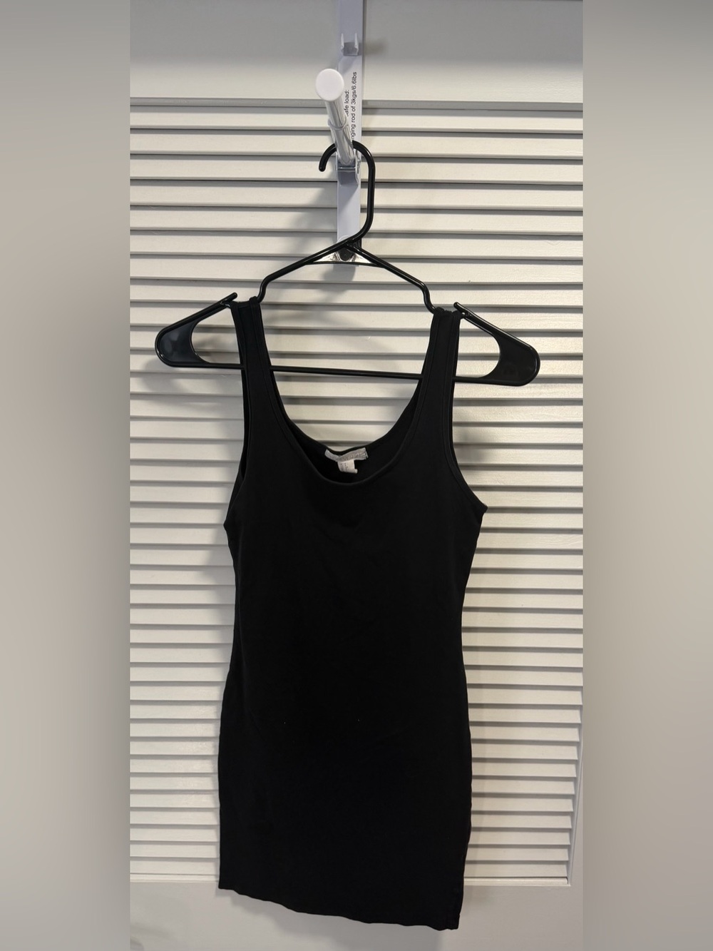 Forever 21 Black Scoop Neck Mini Dress